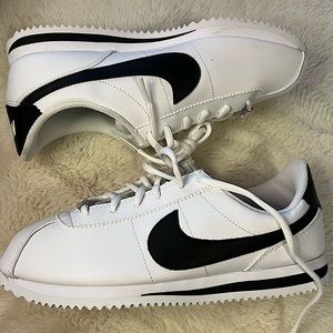 Nike Cortez Basic SL women’s shoes